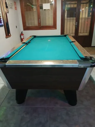 Mesa de billar con monedero 1€