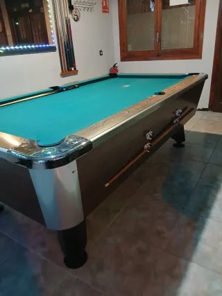 Mesa de billar con monedero 1€