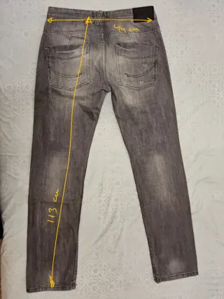 Vaqueros grises hombre talla 42 aprox.