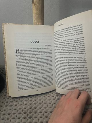 Obras escogidas de Benito Pérez Galdós: La incó...