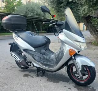 Suzuki Epicuro 150cc Maxiscooter
