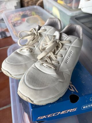 Zapatillas Skechers Blancas talla 39
