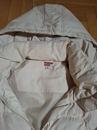 Abrigo acolchado plumífero beige/blanco XL