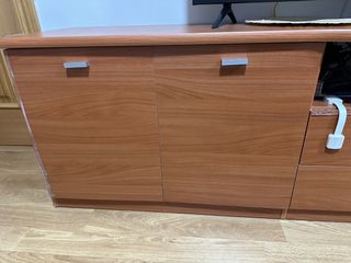 Mueble TV salón madera