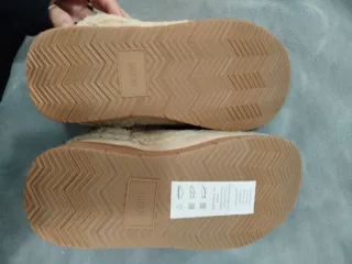 Zapatillas de estar por casa de borrego beige