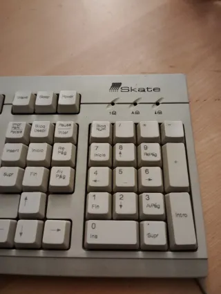 Teclado SKATE USB Beige/Blanco