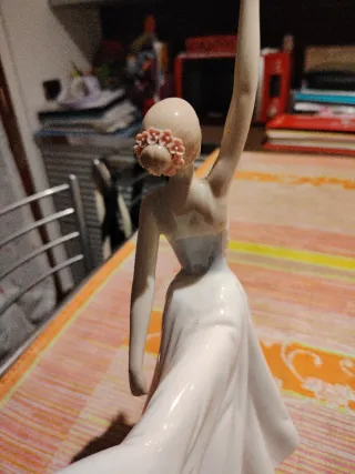 ballerina in ceramica