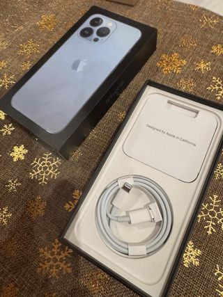 iPhone 13 Pro Azul Como Nuevo. Unico propietario.