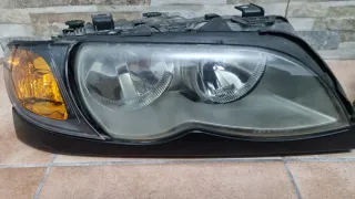Juegos de faros BMW E46 320.330 año 2005