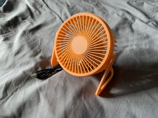 Ventilatore USB da Tavolo Rosa Salmone