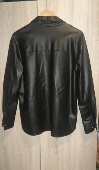 Sobrecamisa efecto piel Pull&Bear