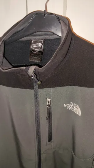 Chaqueta The North Face Negra y Gris