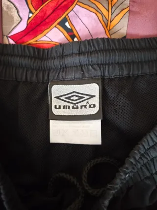 Pantalón vintage Umbro blanco y negro