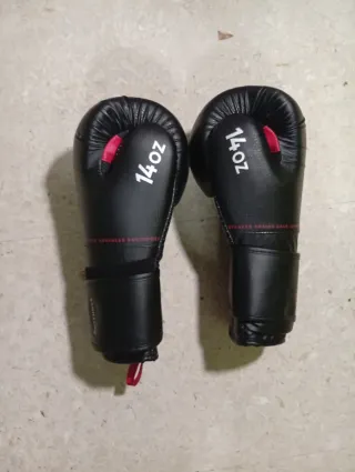 Guantes de Boxeo Outshock Negros