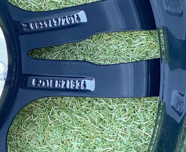 Llantas Originales BMW 18" ACABADO M - Impolutas