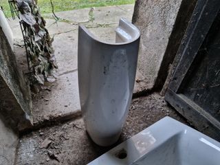 Lavabo Ideal Standard in ceramica bianco