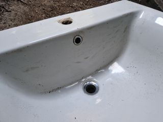 Lavabo Ideal Standard in ceramica bianco