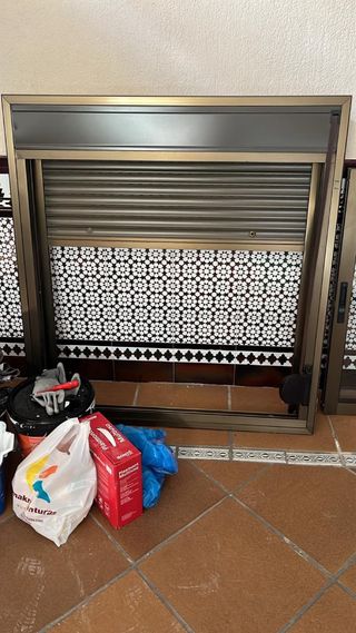 Ventana aluminio 110x120 cm