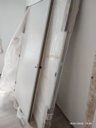 Puerta Blanca Lucerna Plus Leroy Merlin 82cm