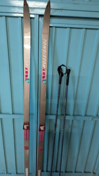 Esquís Rossignol con bastones