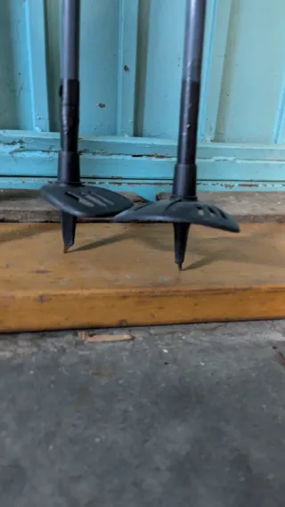 Esquís Rossignol con bastones