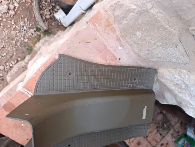 Tapa Reposapiés Vespino Delta