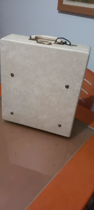 Máquina de escribir Olivetti azul mod."Luxe"