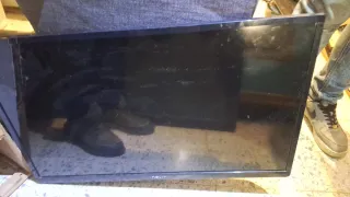 Televisor Nevir Negro