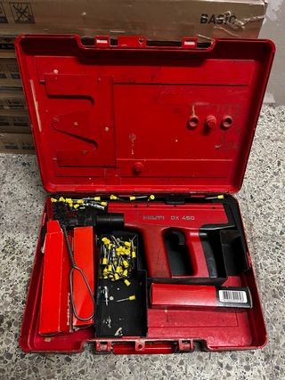 Hilti DX 450 - Pistola de clavos