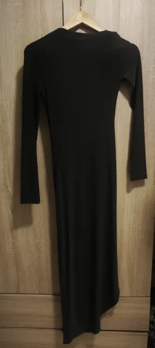 Vestido largo negro drapeado