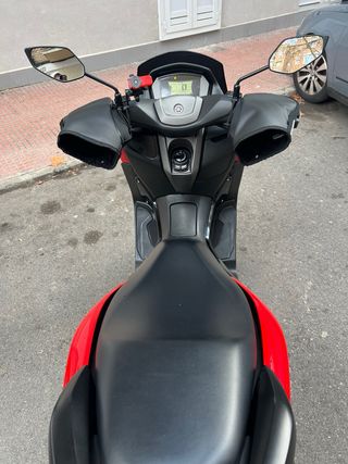 Yamaha Nmax 125cc 2023 Roja