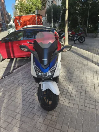 Honda Forza 125cc Maxiscooter Automática