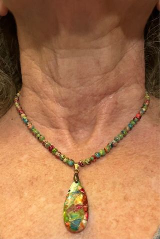 Conjunto anillo coral y collar de Jaspe Imperial