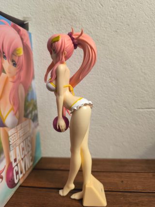 Figura Lacus Clyne Glitter Glamours para colección