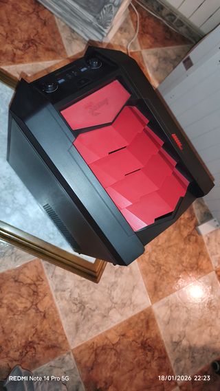 Torre Gamer Aerocool Xpredator Cube Roja