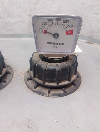 Depósito para caldera con medidor