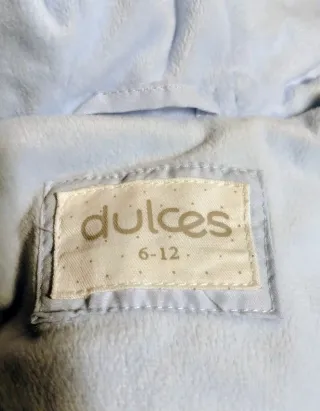 Buzo de bebé con manoplas y patucos. 6 a 12 meses.