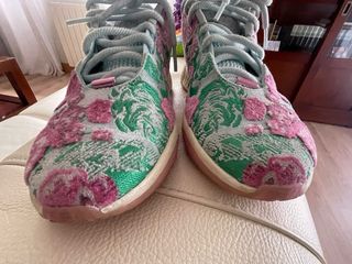 Zapatillas Baloncesto Lebron XXI Florales Talla 42