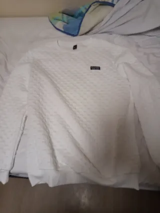 Sudadera blanca texturizada