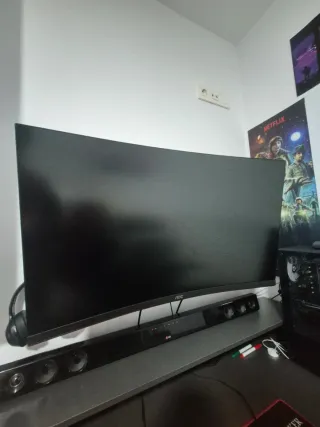 Monitor Curvo Gaming AOC