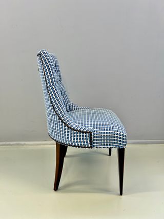 Silla Baker tapizada modelo D