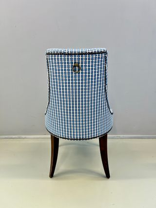 Silla Baker tapizada modelo D