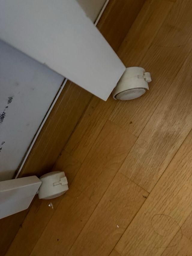 Cuna blanca para bebé