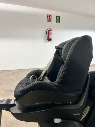 Maxi-Cosi Pearl + Base 2wayFix