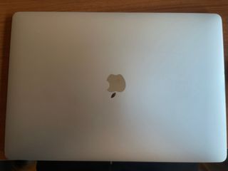 MacBook Pro 15” Touch Bar