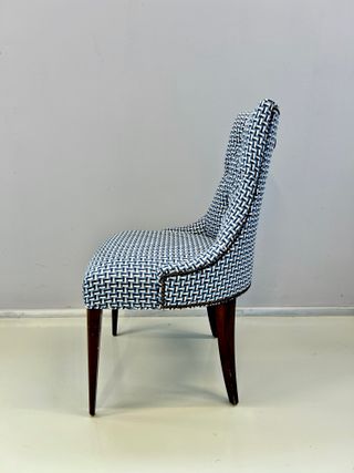 Silla Baker tapizada modelo C