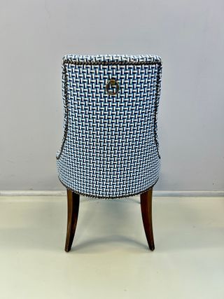 Silla Baker tapizada modelo C