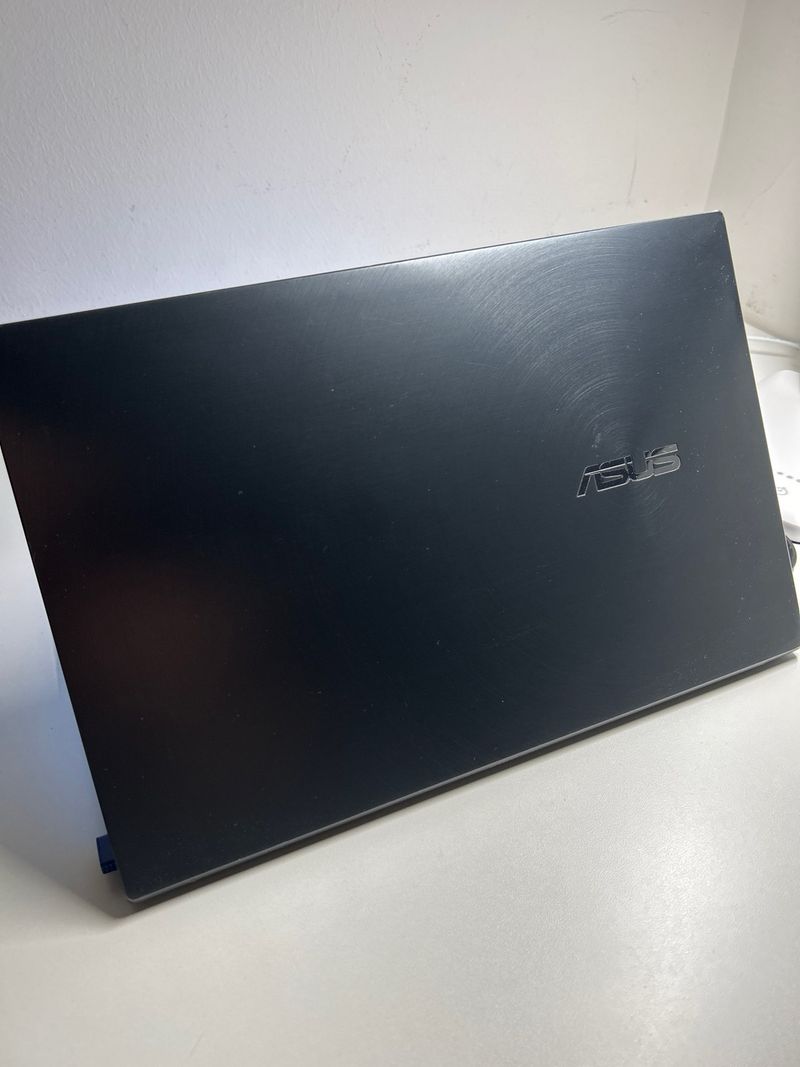 Portátil Asus ZenBook 14” afbeelding 2
