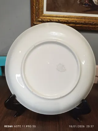 Palangana in porcellana vintage con coniglio