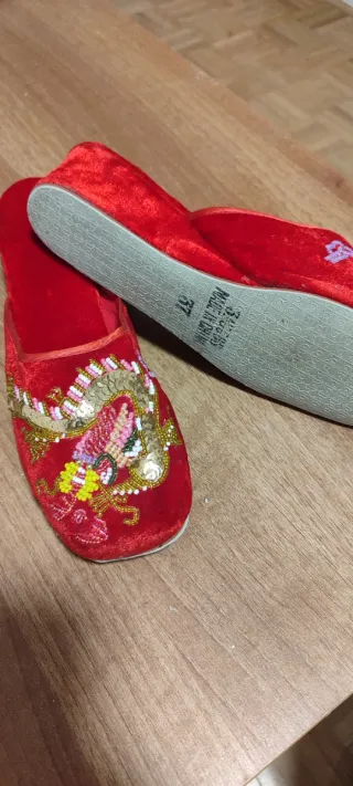 Zapatillas chinas bordadas dragón
